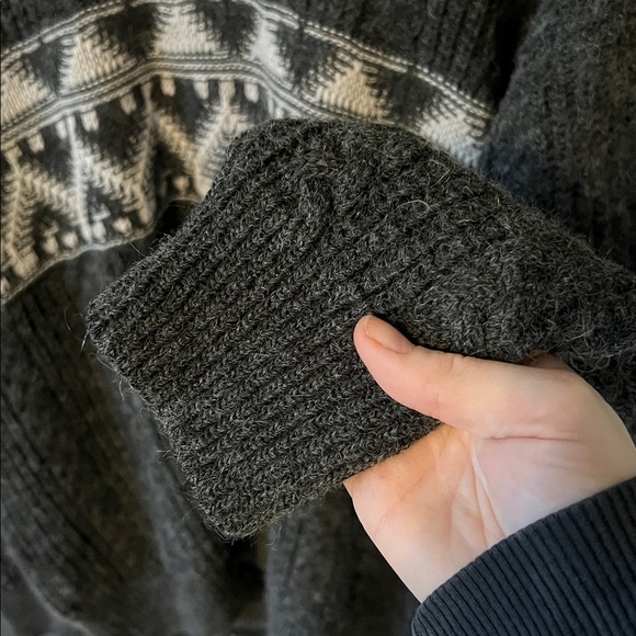 Marks and Spencer wool & mohair & acrylic sweater - Picture 5 of 6